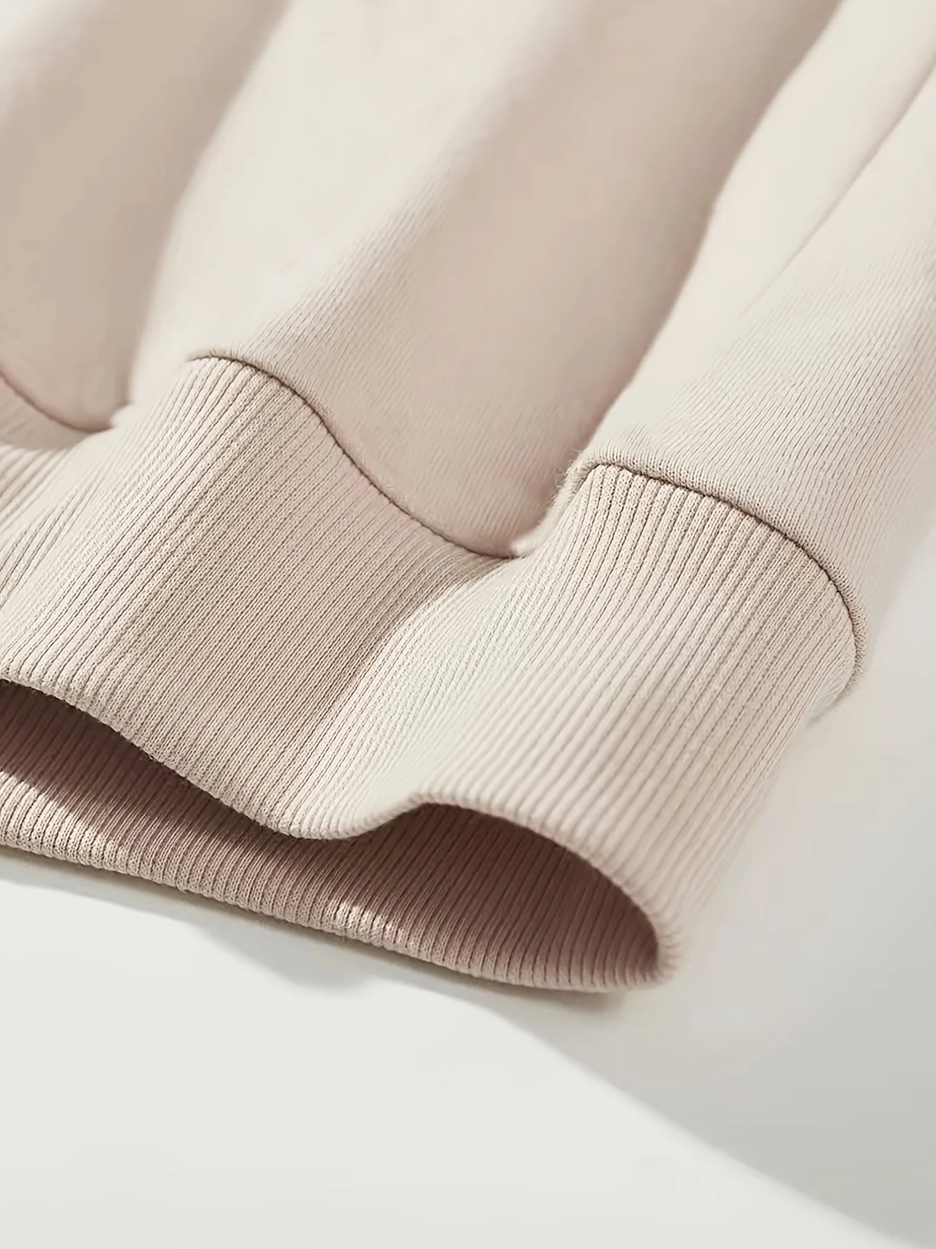 Men's autumn and winter fashionable casual loose FACE THE FUTURE graphic printed long sleeved round neck sweatshirt