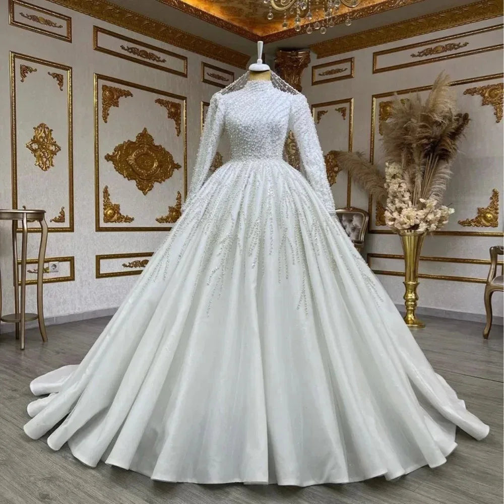 Long Sleeved Bride's Wedding Dress Luxurious Beaded Palace Style Luxurious Temperament Heavy Tailed Fluffy Skirt Customized