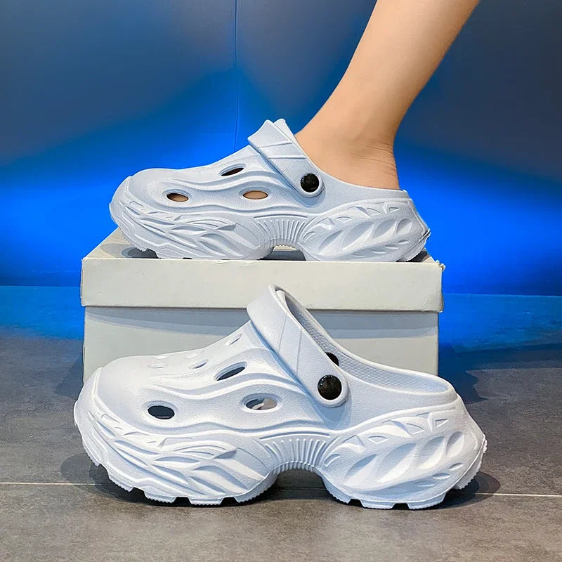 Summer New High-quality EVA Perforated Breathable Wearable Casual Solid Color Simple Thick-soled Large-sized Couple Sandals