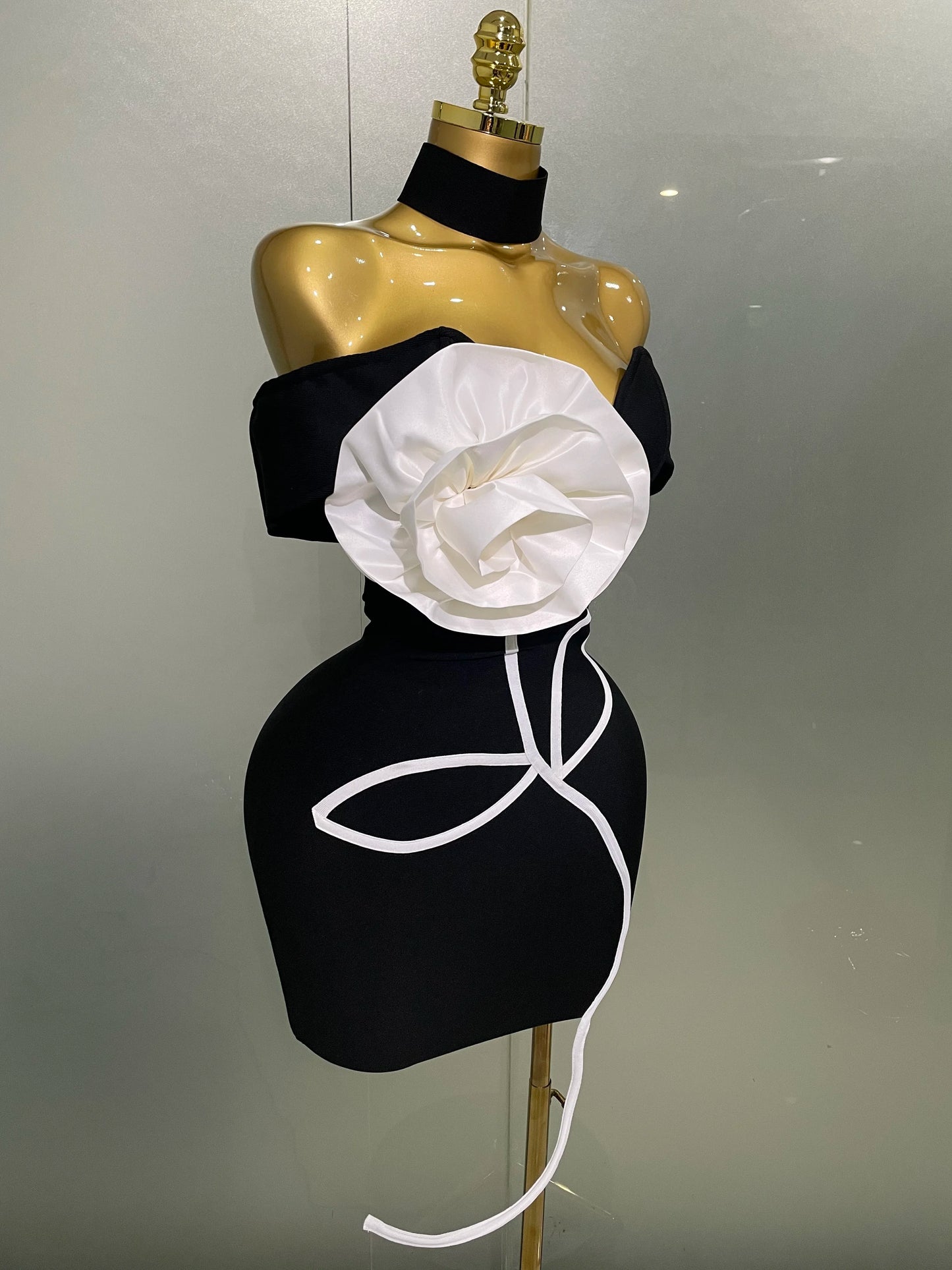 Women 2025 New Sexy Off Shoulder White Flower Black Mini Bodycon Bandage Dress Luxury Celebrity Evening Club Elegant Party Gowns