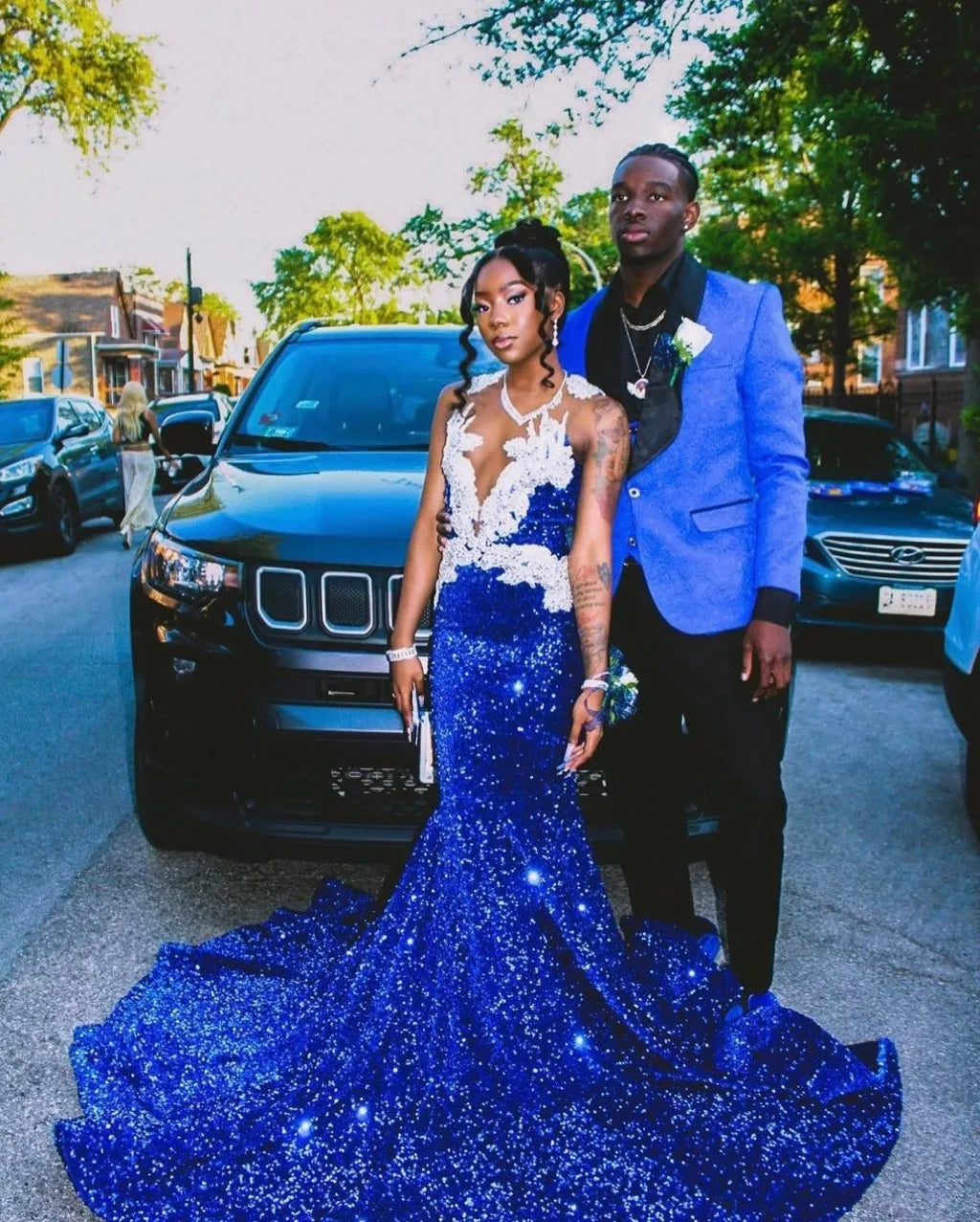 Royal Blue Sequin Mermaid Prom Dress with White Lace Applique Deep V Neck Long Train Formal Evening Gown for Graduation Party