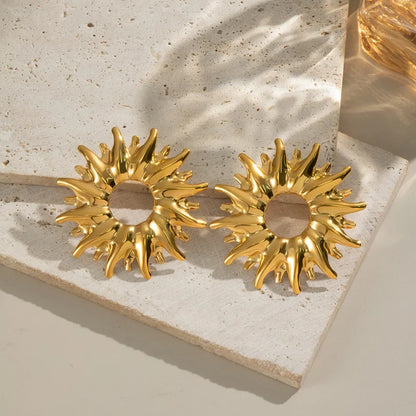 Exaggerated Stainless Steel Hollow Sun Stud Earrings18KGold-plated Elegant Charm Earrings for Women
