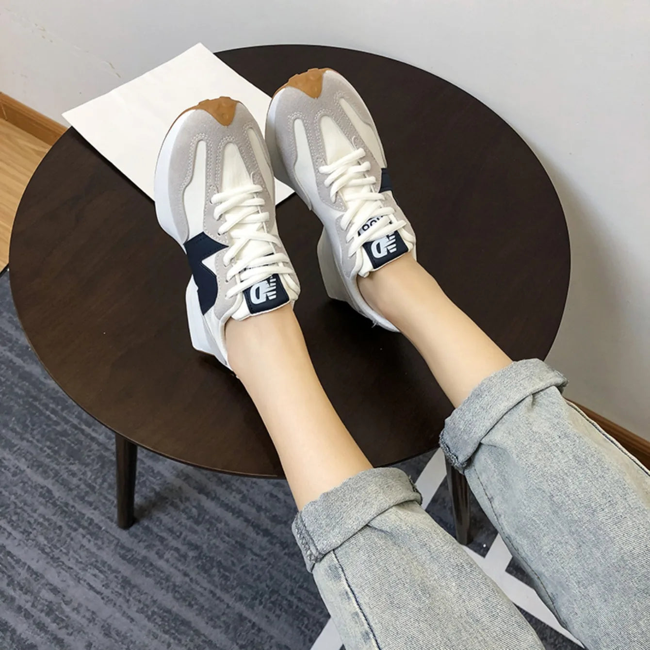 New Women's Causal Sneakers Summer Shoes Woman Fashion Breathable Lace Up Sports Shoes for Women Platform Walking Designer Shoes