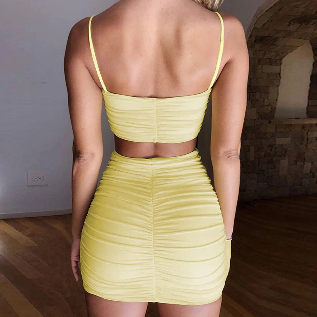 Women's New Sexy Sleeveless Strap Small Tank Top Short Top Fashion Wrinkle Bag Hip Skirt Two Piece Set