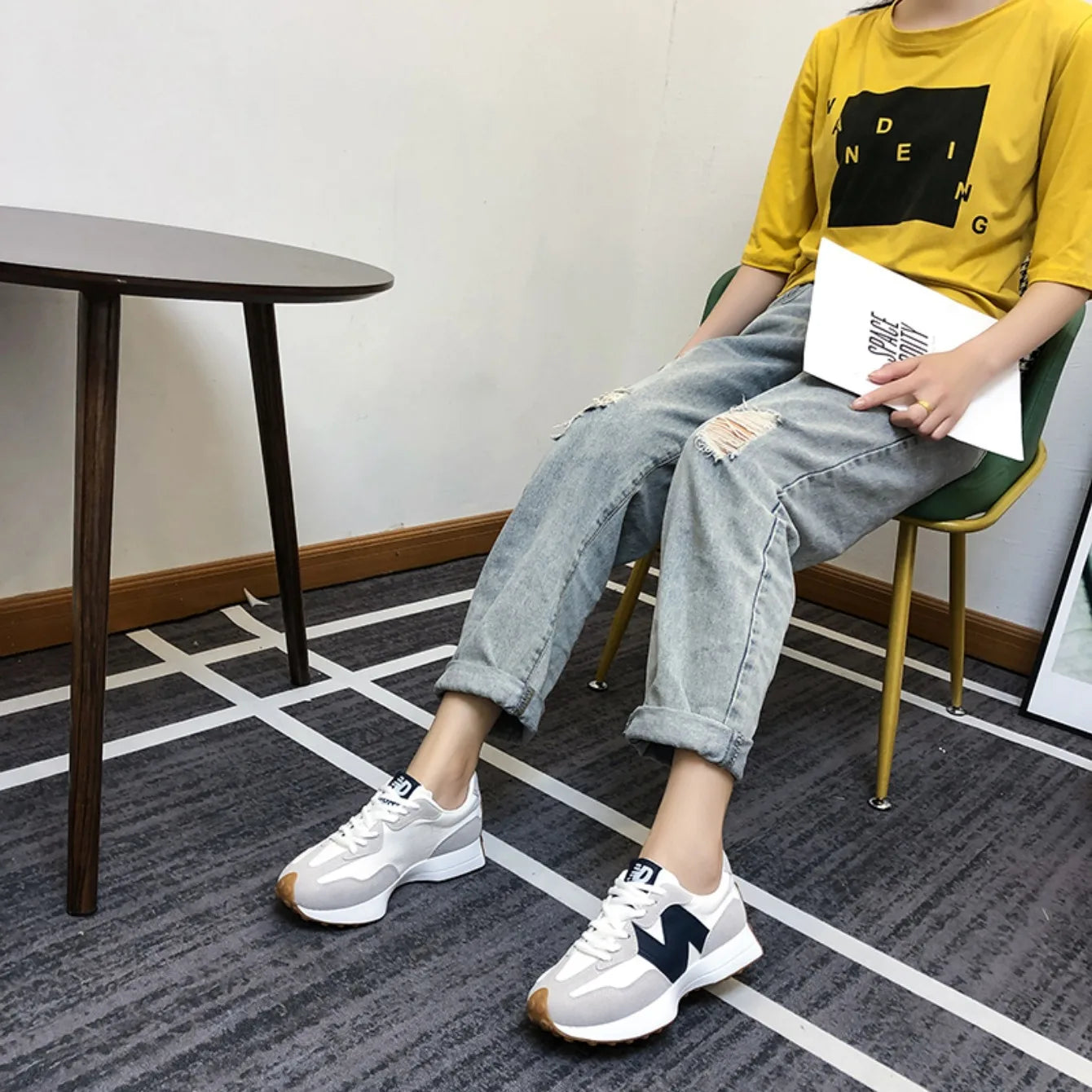 New Women's Causal Sneakers Summer Shoes Woman Fashion Breathable Lace Up Sports Shoes for Women Platform Walking Designer Shoes