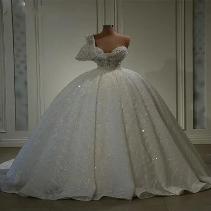 Customized One Shoulder Heavy Pearls Beads Ballgown Wedding Dresses Robe De Mariée Princess Fluffy Sparkle Sequins Bridal Gown