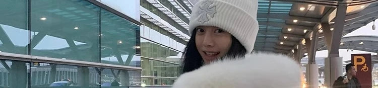 White Large Fur Collar down Jaet Women's 2025 Winter New Design Ultra Slim Lightweight Hooded White Du down Outerwear