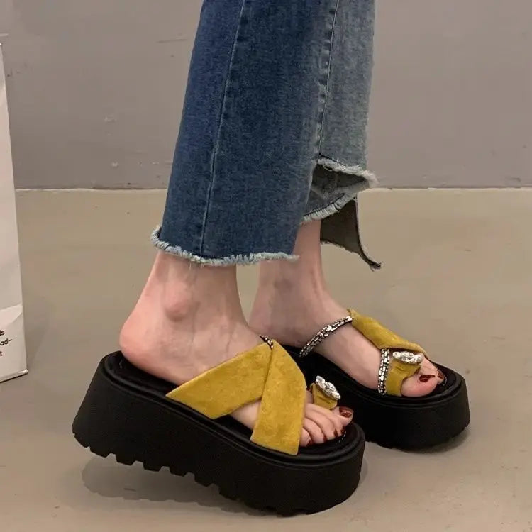 Diamond toe thick soled slippers for women's summer shoes, new height increasing design, paired with skirts and women's sandals