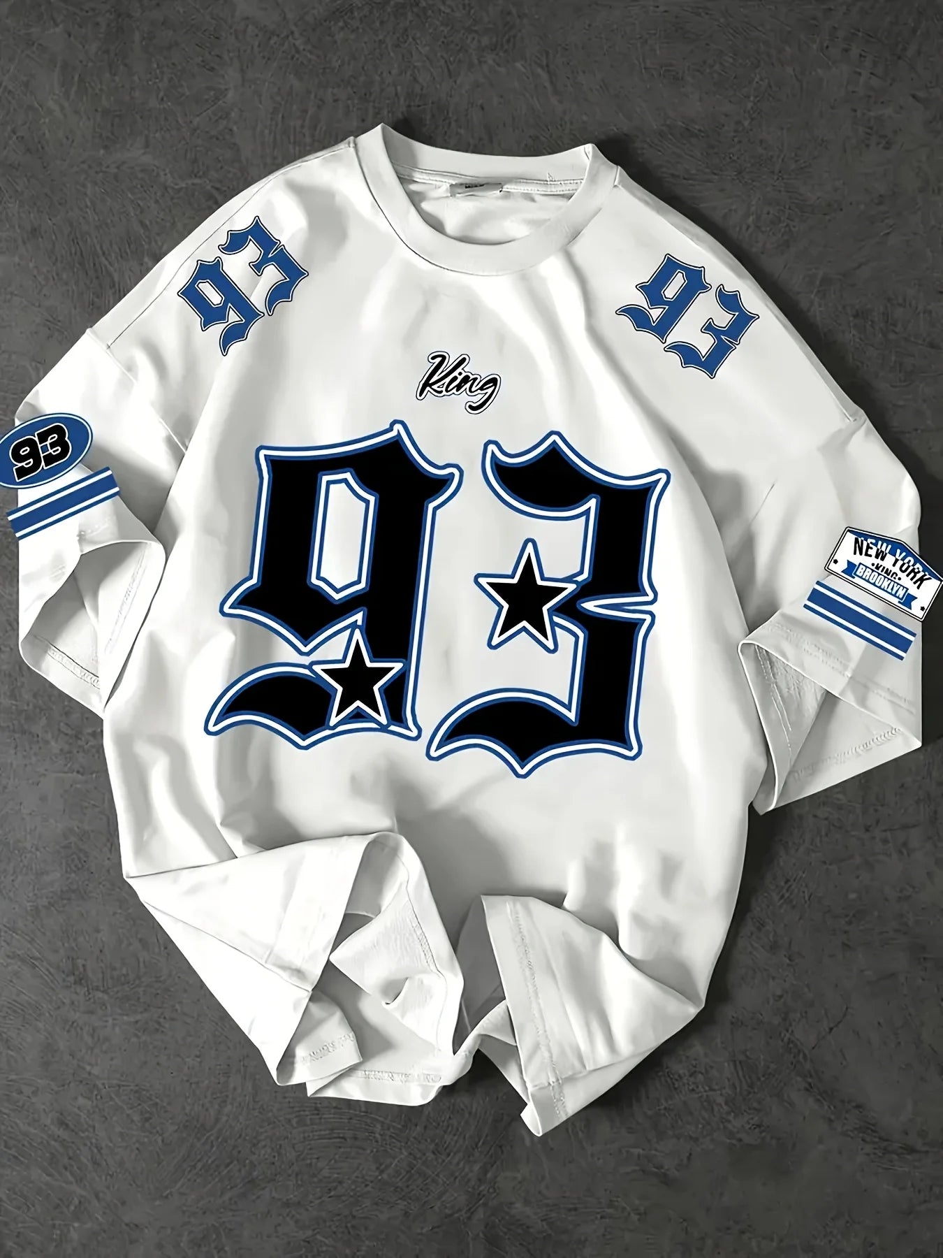 Men's casual round neck T-shirt with digital 93 print pattern is an ideal choice for gifting to family and friends