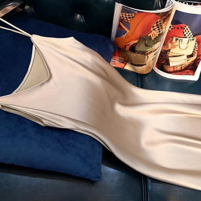 Summer dress with silk satin V-neck women's suspender skirt, wide and relaxed swing, backless lace up dance party