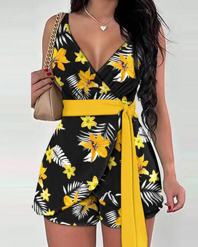 Spring Summer Women's New Fashionable Printed Sexy V-neck Strap Up Waist Sleeveless Strap Top Casual Shorts Set