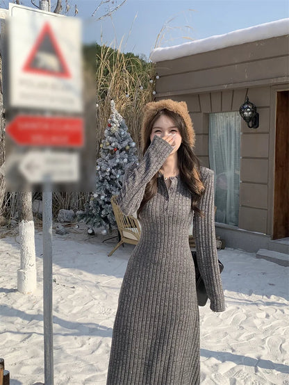 French Style Long Sleeve Knitted Dress Vintage Waist Cinching A- Line Skirt Women Autumn Winter New Arrival Slimming Inner Wear