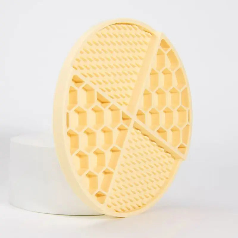 Pet Supplies Silicone Licking Mat Cat Slow Feeder With Suction Cup Slow Feeding Pad Dog Licking Pad Anxiety-relieving Utensils