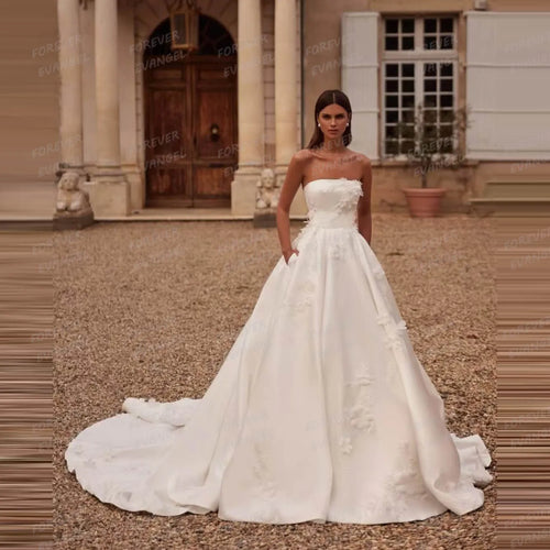 Luxury Wedding Dresses A Line Woman's Elegant Appliques Sleeveless Strapless Bride Gowns TULLE Customized 2025 Vestidos De Novia