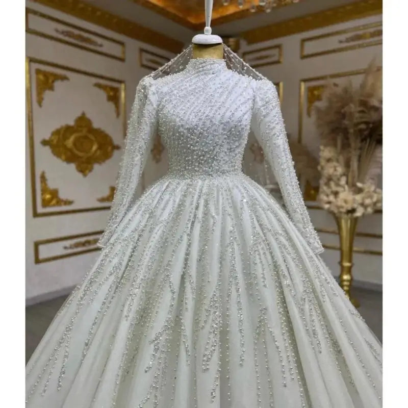 Long Sleeved Bride's Wedding Dress Luxurious Beaded Palace Style Luxurious Temperament Heavy Tailed Fluffy Skirt Customized