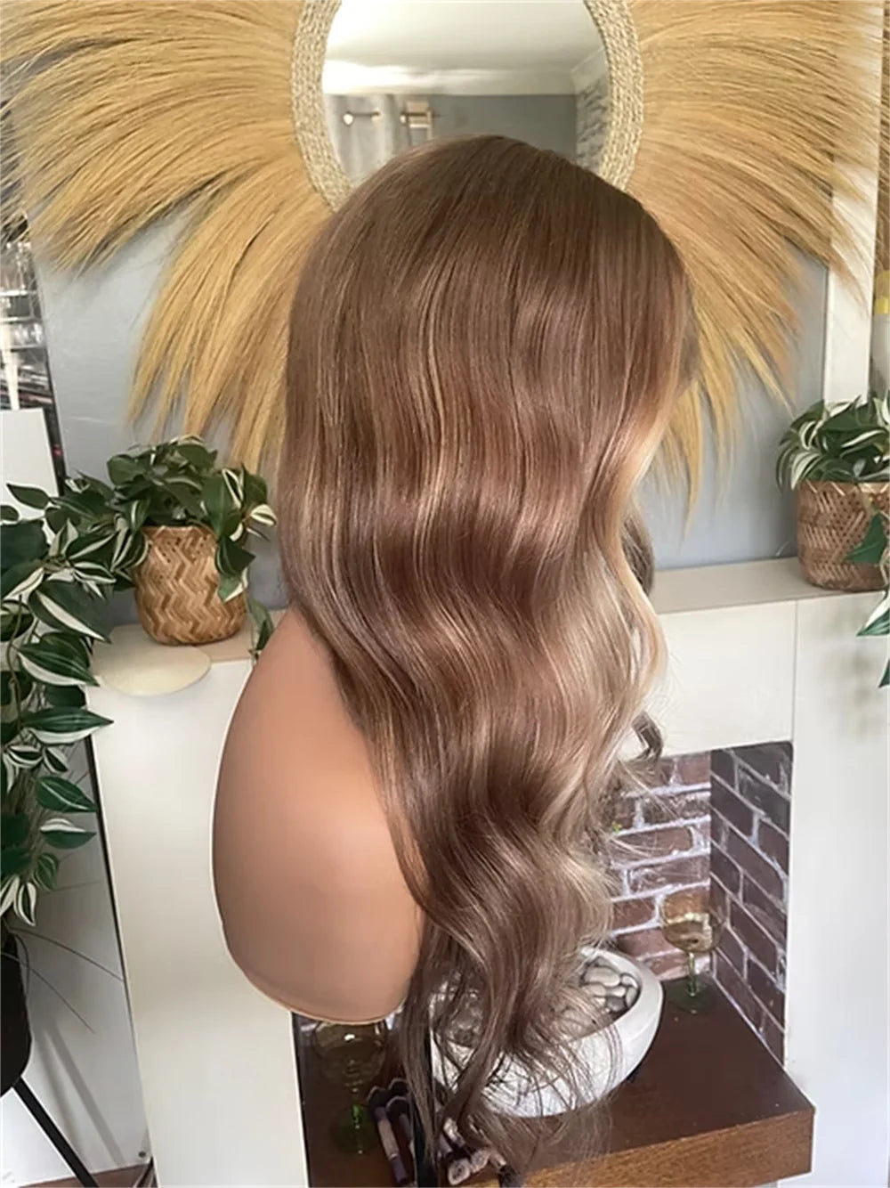 Long Blonde Wig for Women Middle Part Ombre Blonde Wavy Wigs Natural Looking Synthetic Heat Resistant Fiber Wigs for Daily Party