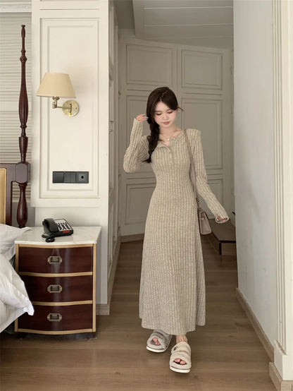 French Style Long Sleeve Knitted Dress Vintage Waist Cinching A- Line Skirt Women Autumn Winter New Arrival Slimming Inner Wear