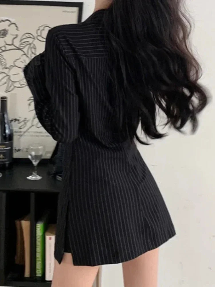 Striped Shirts for Women Turn-down Collar Long Sleeve Blouses Spring 2025 New Fashion Single Breasted Female Shirts