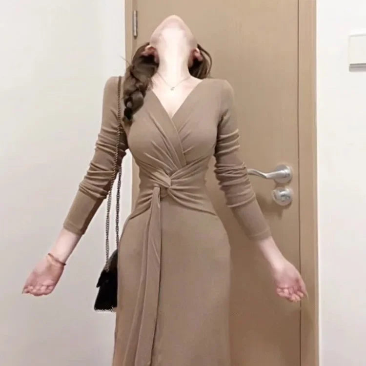 Elegant French V-neck Knot Slimming Base Layer Wrap around Skirt Long Sleeve Uneven Waist Cinched Gentle Dress