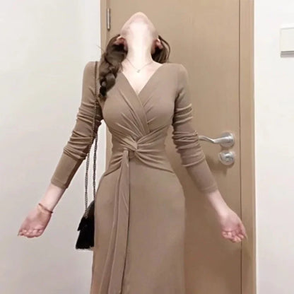 Elegant French V-neck Knot Slimming Base Layer Wrap around Skirt Long Sleeve Uneven Waist Cinched Gentle Dress