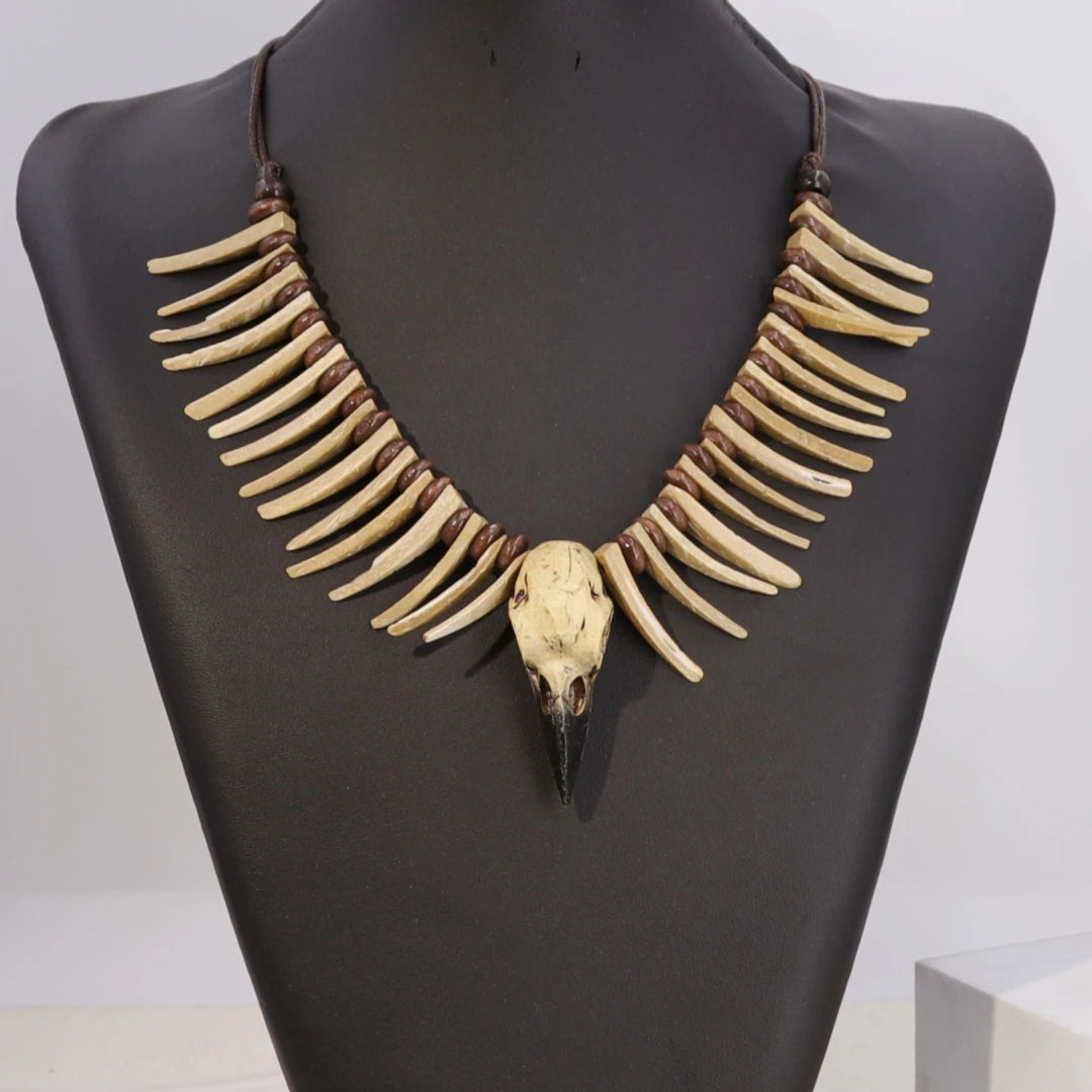 1 piece of vintage Viking crow skull coconut shell necklace - resin animal shaped irregular long teeth, Gothic style jewelry,