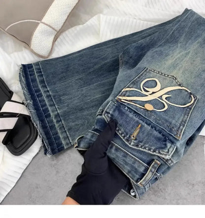 American Retro Low-waisted Jeans Female Autumn New Embroidery Old Casual Fashion Temperament Slim Joker Bell Bottoms.