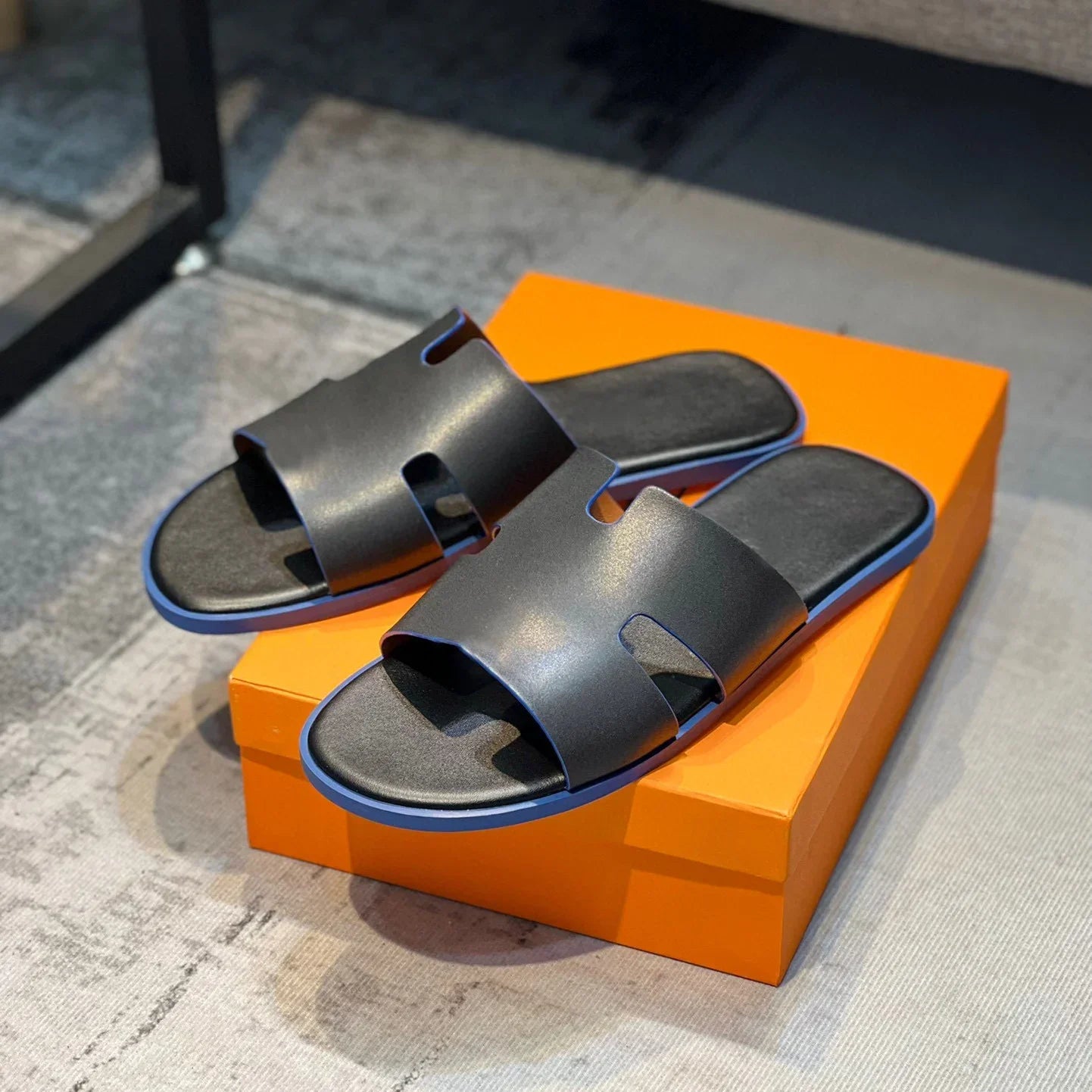 2025 Slipper Designer Mens Slides Flat Summer Sandals Sandale Shoes Ladies Classic Brand Casual Woman Outside Beach Slippers