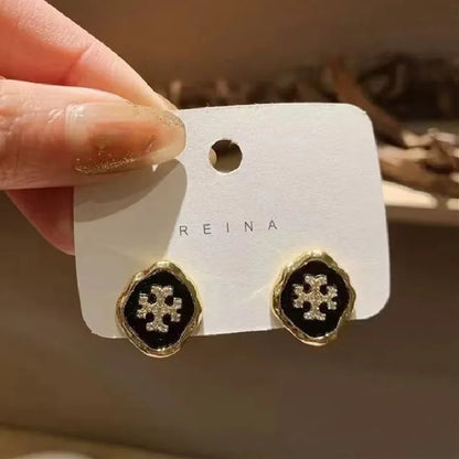 New Simple Delicate Snowflake Stud Earrings For Women 925 Silver Needle Ear Piercing Body Jewelry Daily Wear Jewelry Girls Gift