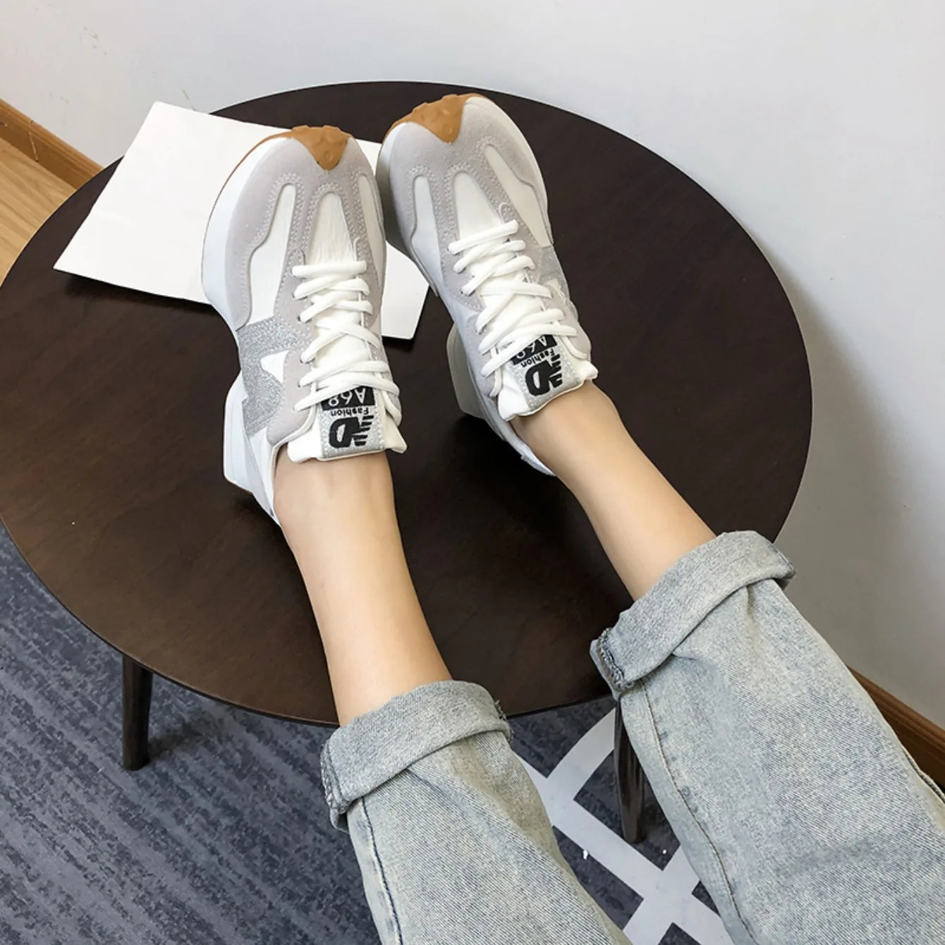 New Women's Causal Sneakers Summer Shoes Woman Fashion Breathable Lace Up Sports Shoes for Women Platform Walking Designer Shoes