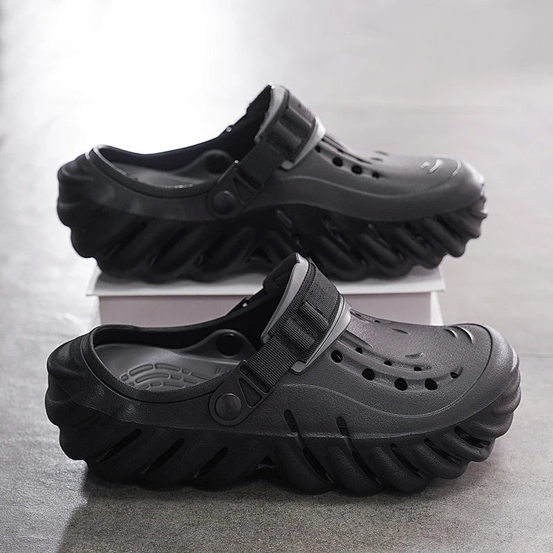 New Men's Fashionable Versatile Sandals Anti Slip and Wear-resistant Shoes Thick Soled Soft Soled Slippers Breathable