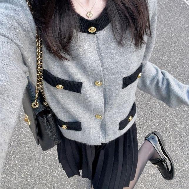 Women's Classic Style Knitted High-grade Sweater Short Coat