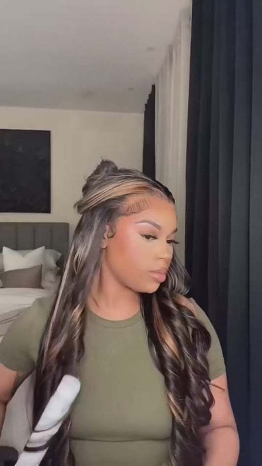 1B30 Highlight Wig Human Hair Blonde Body Wave 13X6 HD Lace Frontal Wigs Transparent Preplucked Brazilian Human Hair 200 Density